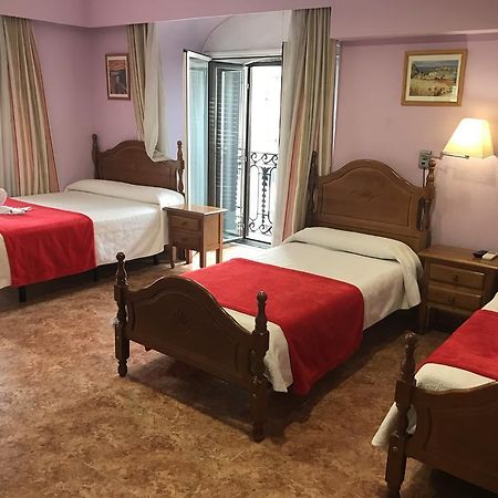 Madrid Playa Rooms Екстериор снимка