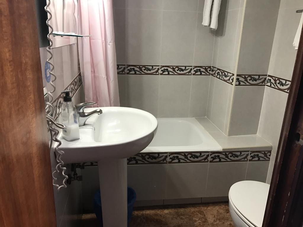 Madrid Playa Rooms Екстериор снимка