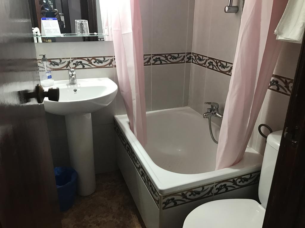Madrid Playa Rooms Екстериор снимка