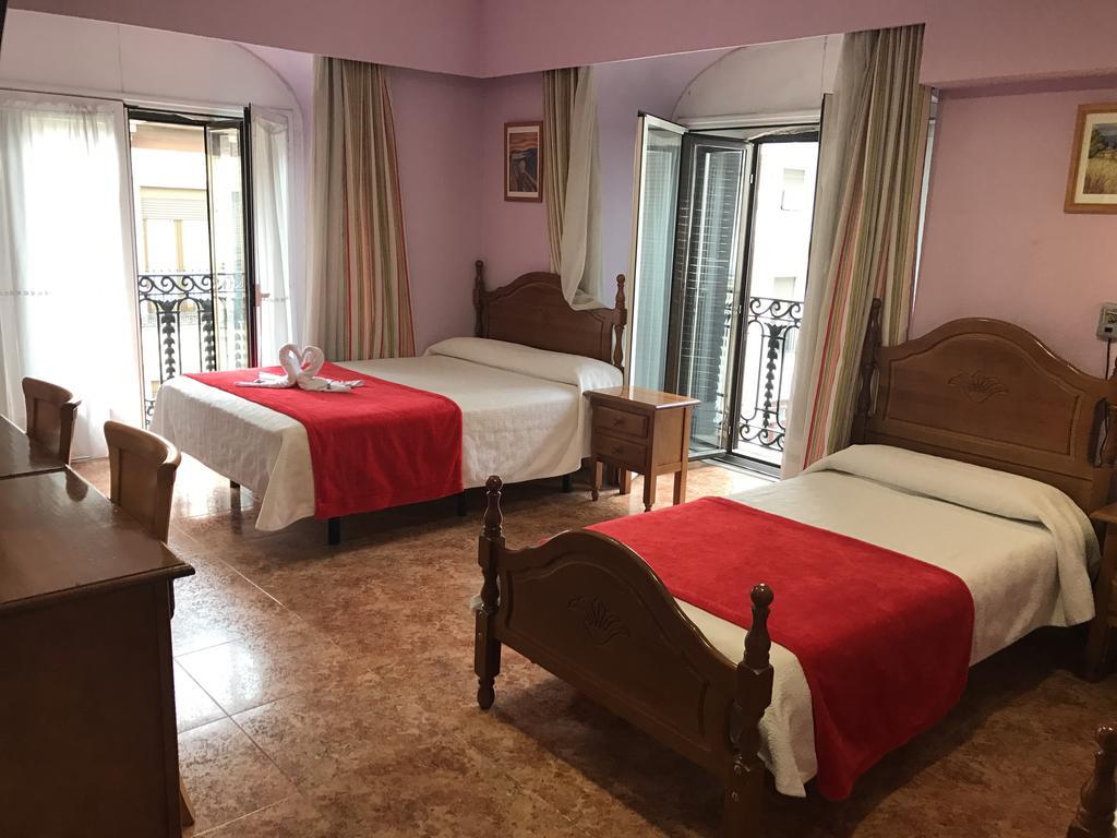 Madrid Playa Rooms Екстериор снимка