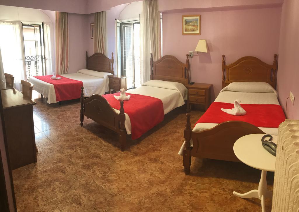 Madrid Playa Rooms Екстериор снимка