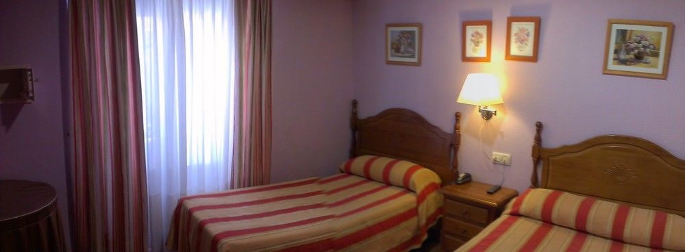 Madrid Playa Rooms Екстериор снимка