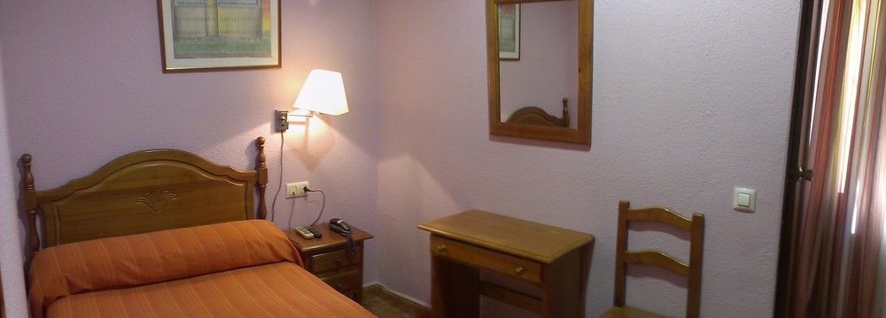 Madrid Playa Rooms Екстериор снимка