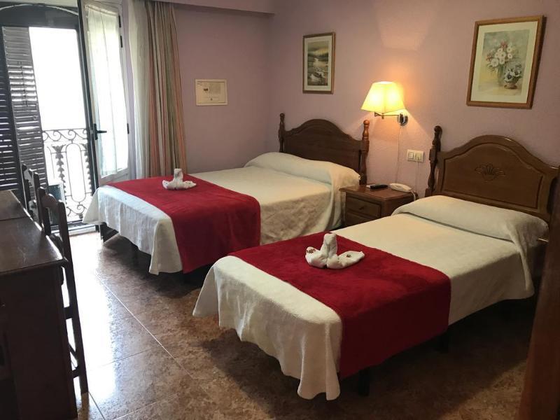 Madrid Playa Rooms Екстериор снимка